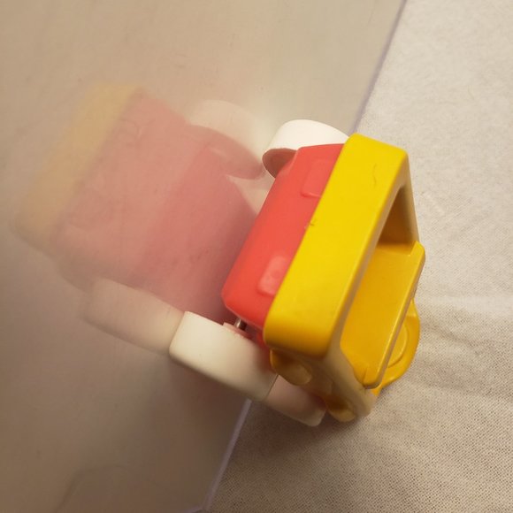 1981 CBS INC. YELLOW and RED CAR WHITE WHEELS - SESAME STREET TOY - TRUE VINTAGE - Picture 5 of 11